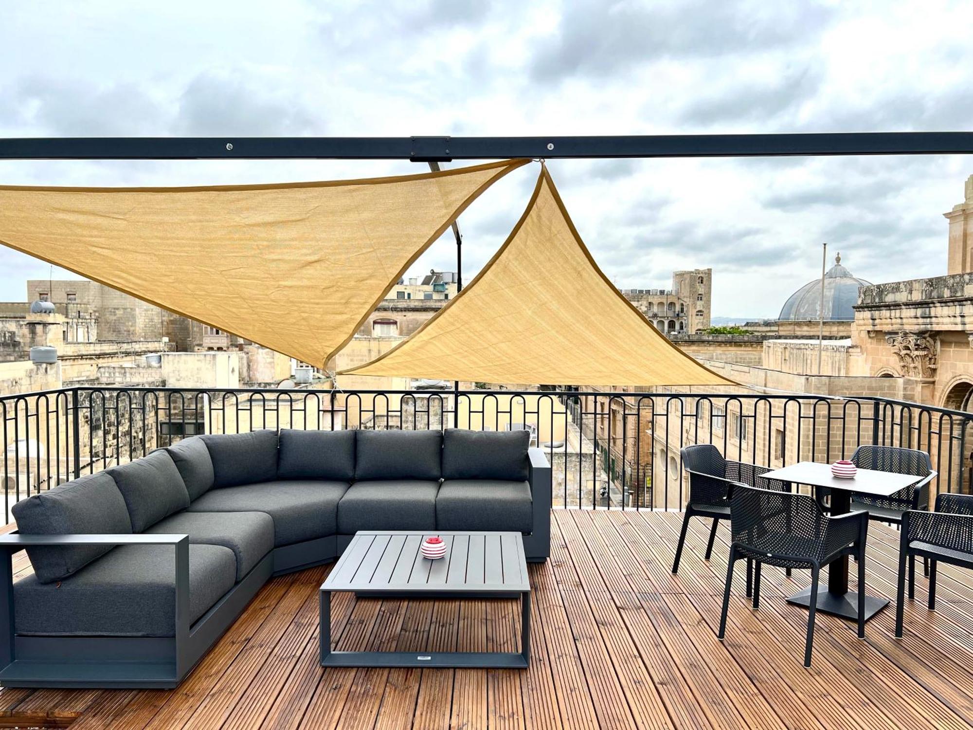 Florette Suite 1Br With Stunning Lounge Terrace By Arcobnb Il-Furjana Exteriér fotografie