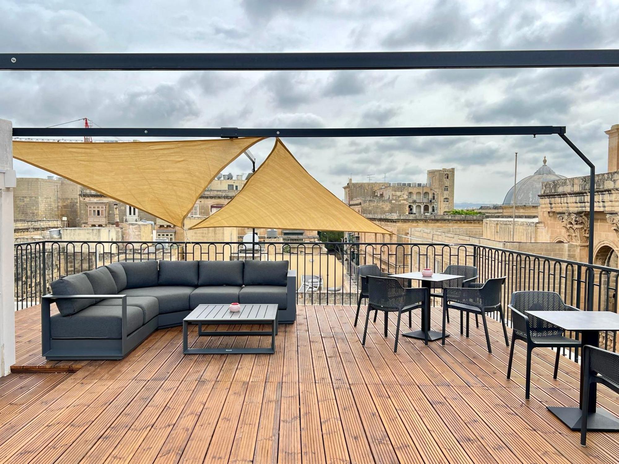Florette Suite 1Br With Stunning Lounge Terrace By Arcobnb Il-Furjana Exteriér fotografie
